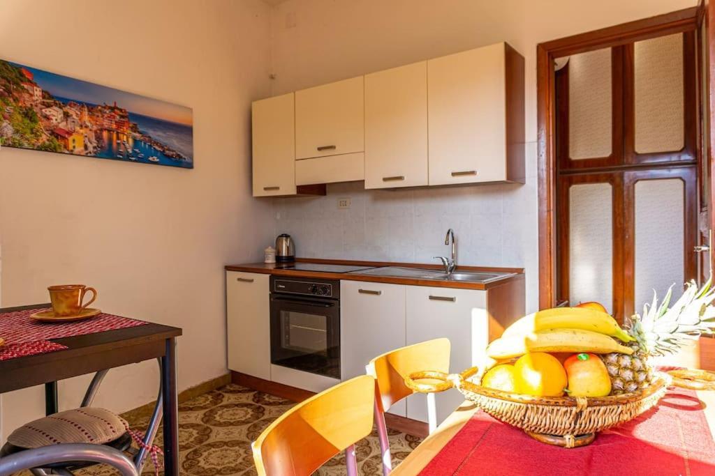 Appartamento Middle Earth La Spezia Exterior photo